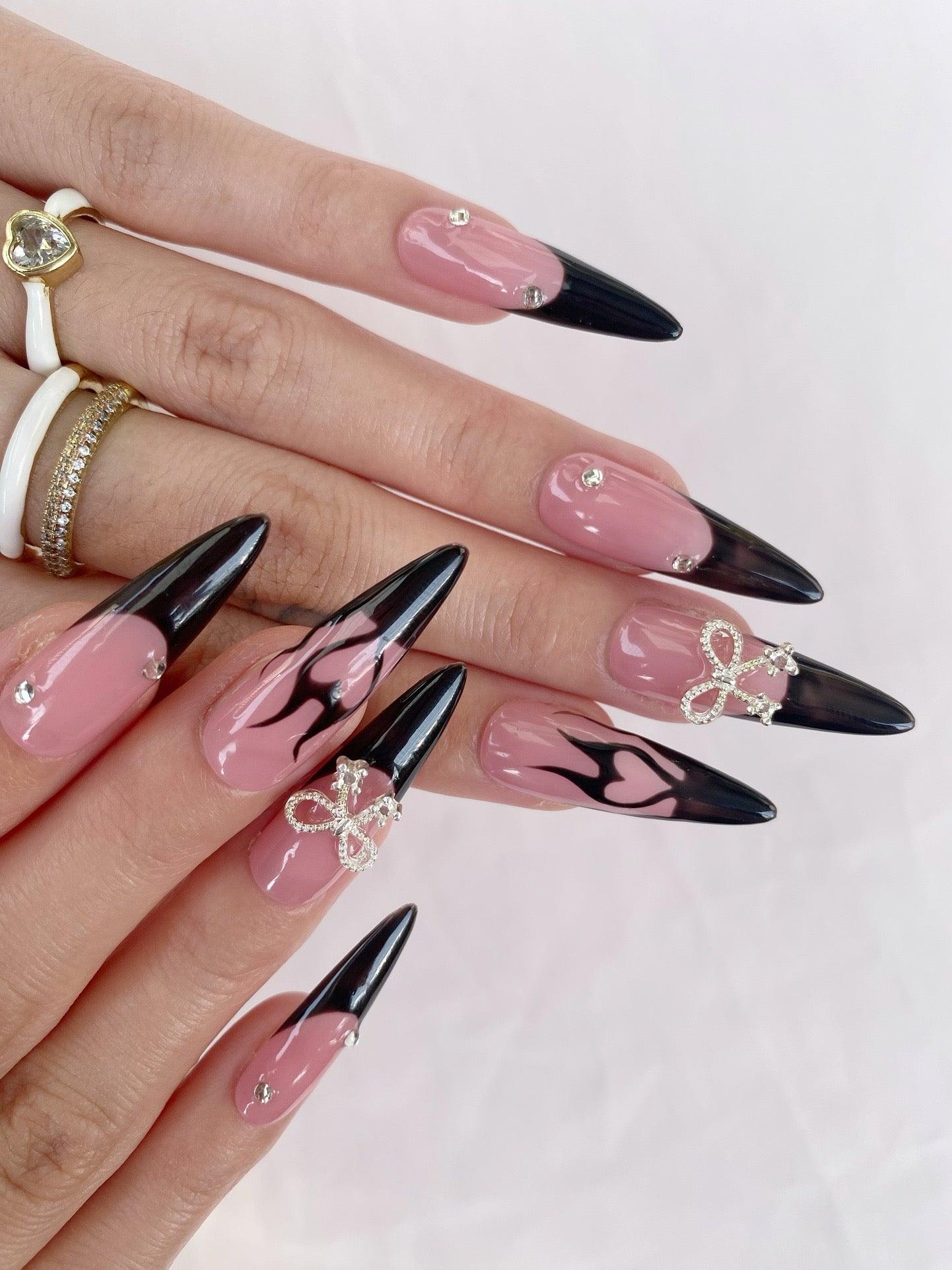 Noir Rose - GO2NAIL LONG STILETTO PressOnNails